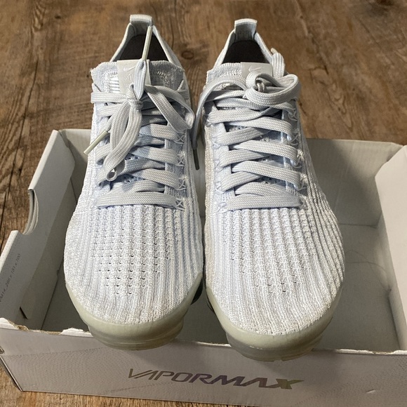 Gray Nike Vapormax - size 6 women’s - Picture 6 of 6